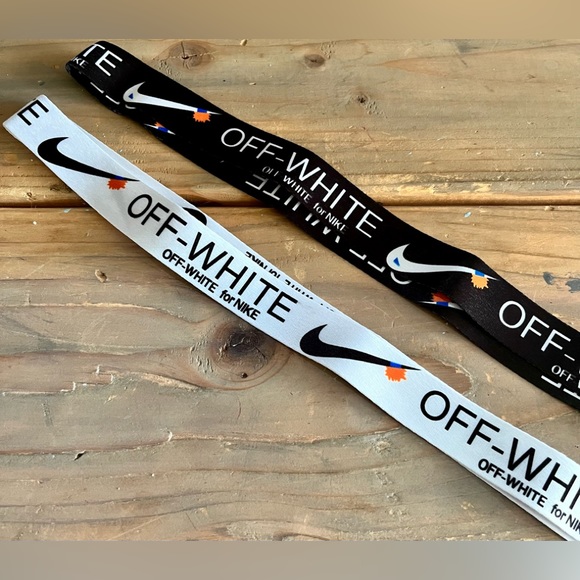 NIKE Lanyard Keychain - Picture 1 of 7
